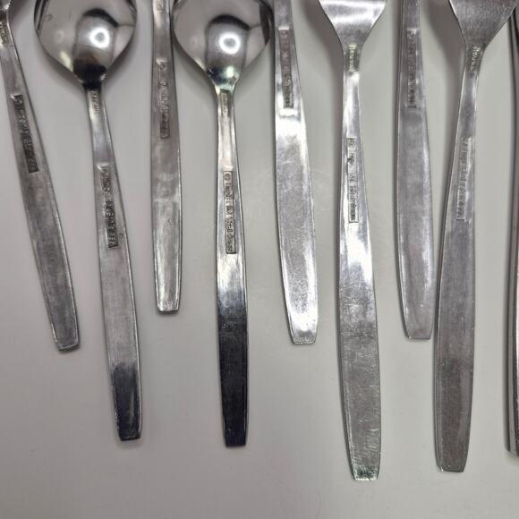 Imperial Stainless Japan 4-piece Flatware Set for 4 - IMI57 Vintage Floral - Picture 11 of 16